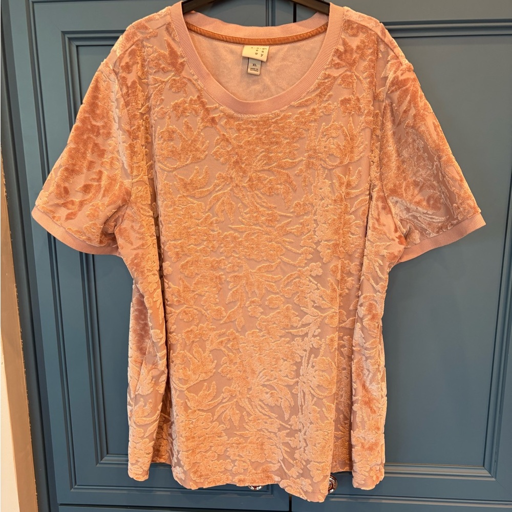 Andeaway shirt. Size xl
